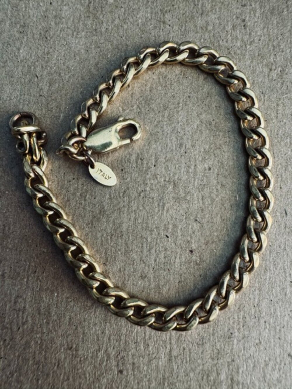 BANANA REPUBLIC GOLD CURB LINK BRACELET - MADE IN ITALY